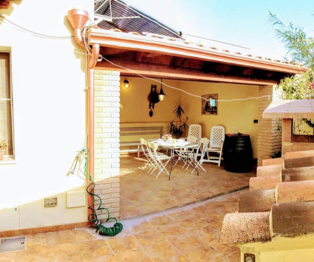 B&B Su Frori Arrubiu Teulada Eksteriør billede